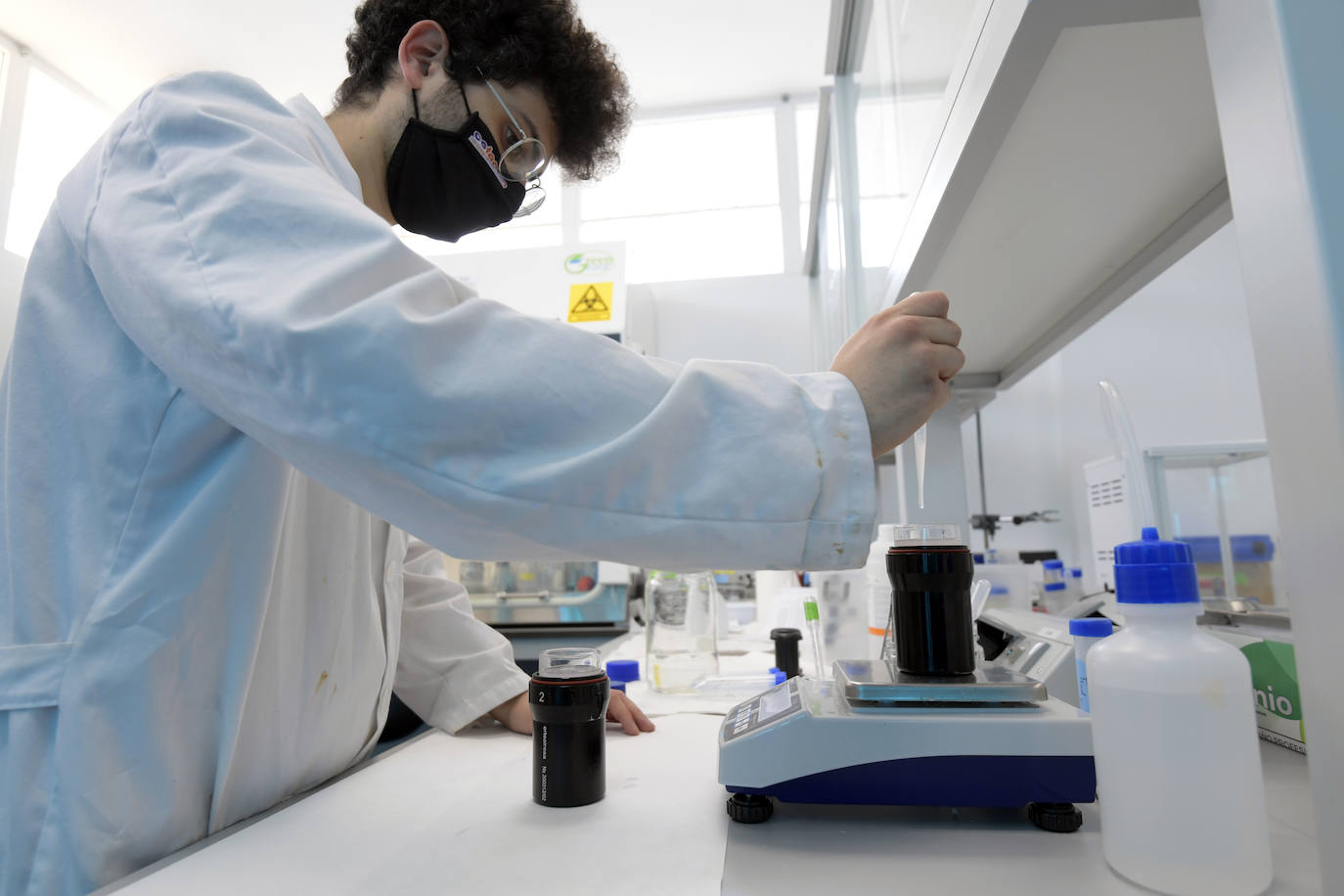 Investigador del Centro Tecnológico del Calzado y del Plástico